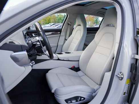 Used 2020 Porsche Panamera 4 Executive w/ Premium Package Plus image 16