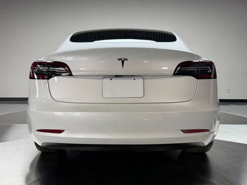 Used 2020 Tesla Model 3 Standard Range RWD image 5
