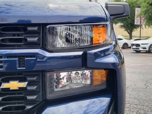 Used 2022 Chevrolet Silverado 1500 Custom image 11