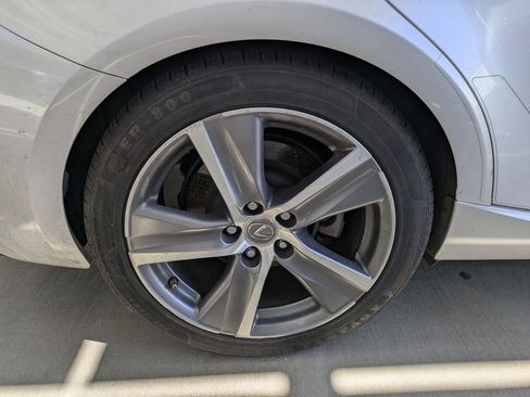 Used 2017 Lexus IS 200t w/ Navigation System Package RWD image 4