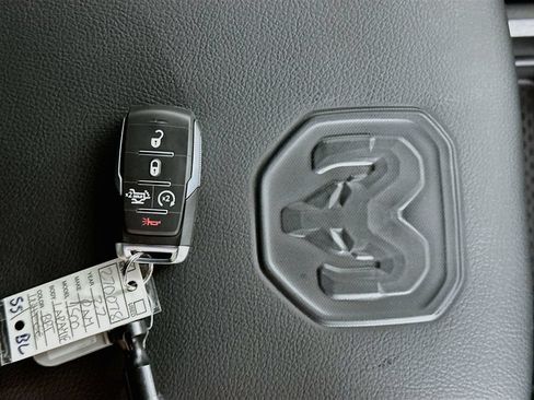 New 2027 RAM 1500 Laramie w/ Sport Appearance Package AWD/4WD image 19