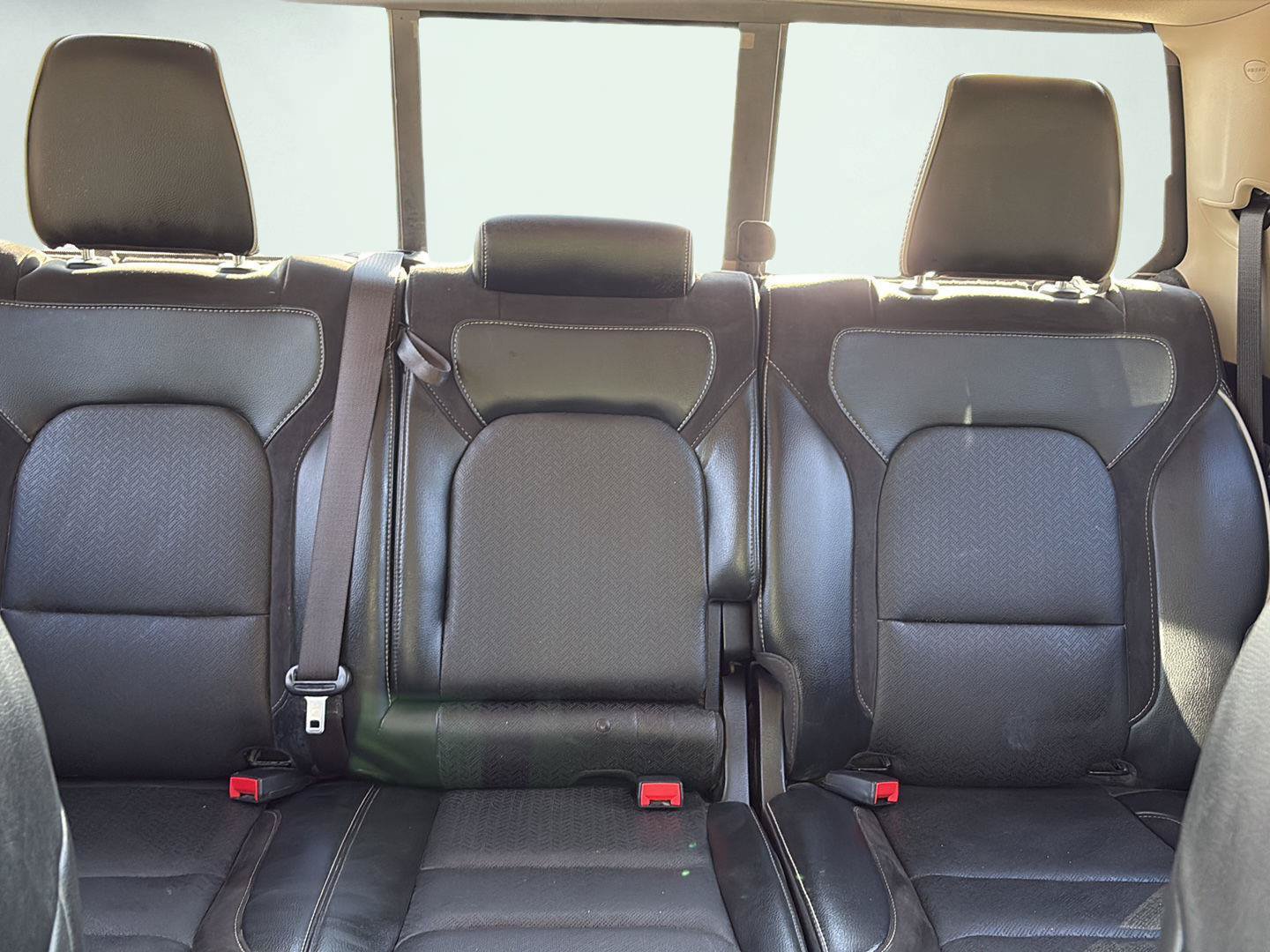 Used 2021 RAM 1500 Laramie AWD/4WD image 4