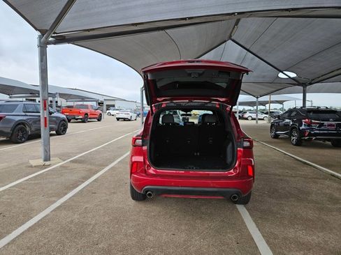 Used 2023 Ford Escape ST-Line w/ Tech Pack #1 FWD image 8