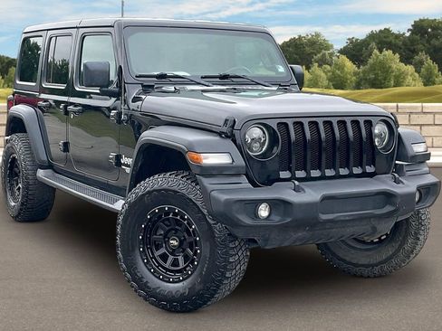Used 2020 Jeep Wrangler Unlimited Sport S AWD/4WD image 2