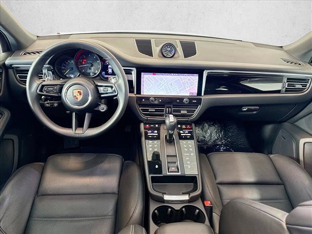 Certified 2026 Porsche Macan AWD/4WD image 21
