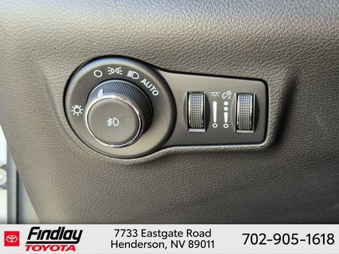 Used 2025 Jeep Compass Latitude w/ Altitude Special Edition AWD/4WD image 22