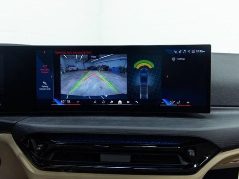 Certified 2025 BMW i4 xDrive40i w/ Premium Package AWD/4WD image 22