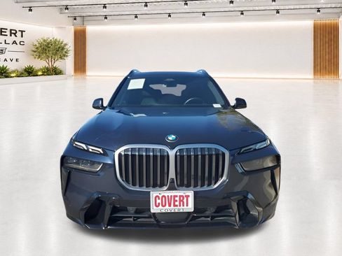 Used 2023 BMW X7 xDrive40i w/ M Sport Package AWD/4WD image 3