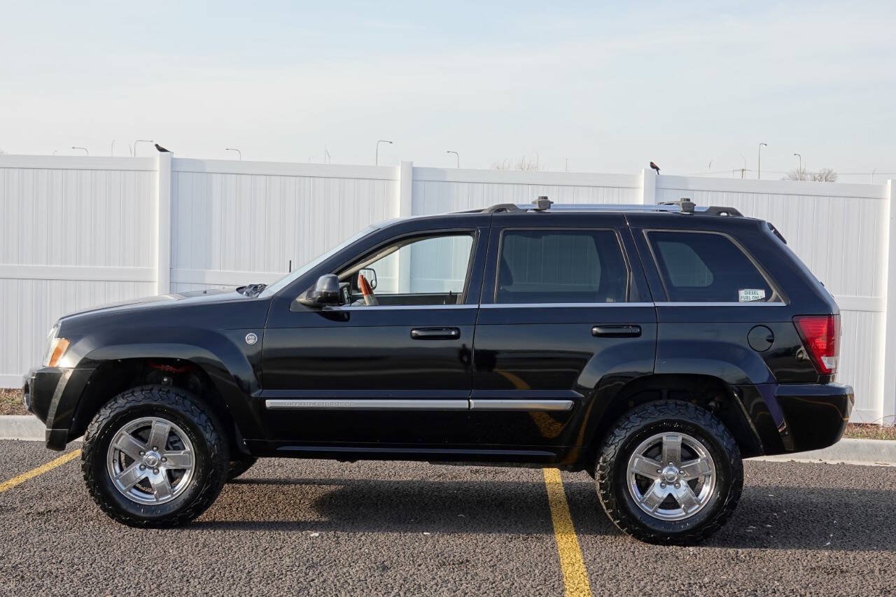 Used 2007 Jeep Grand Cherokee Overland AWD/4WD image 12