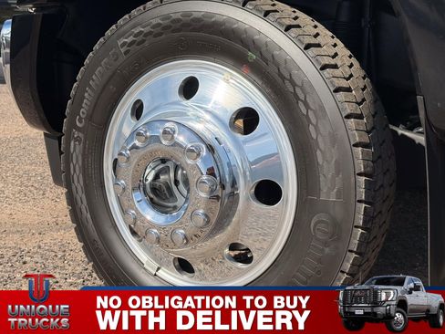 Used 2017 Ford F450 XLT w/ XLT Premium Package image 9