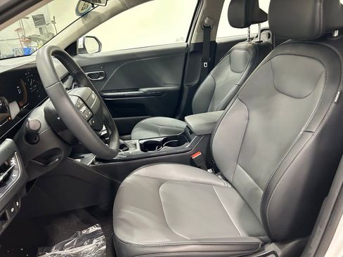 New 2026 Kia K4 EX image 9