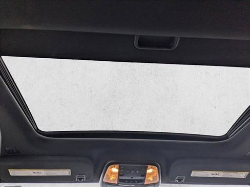 Used 2020 Jeep Grand Cherokee Altitude image 17