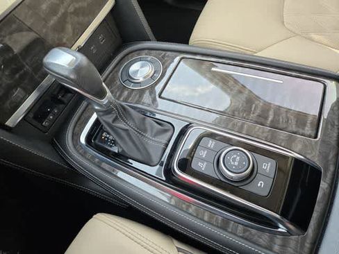 Used 2023 Nissan Armada Platinum w/ Captain's Chairs Package RWD image 18
