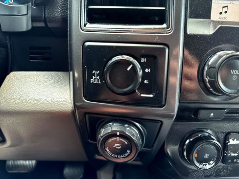 Used 2018 Ford F150 XLT w/ Equipment Group 302A Luxury image 19