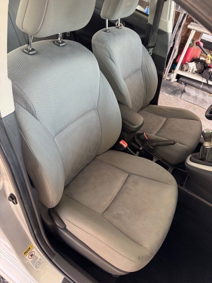 Used 2009 Toyota Matrix FWD image 13