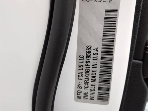 Certified 2023 Jeep Grand Cherokee L Limited image 37