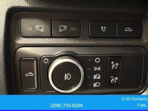 Used 2024 Ford F350 Platinum w/ FX4 Off-Road Package image 23