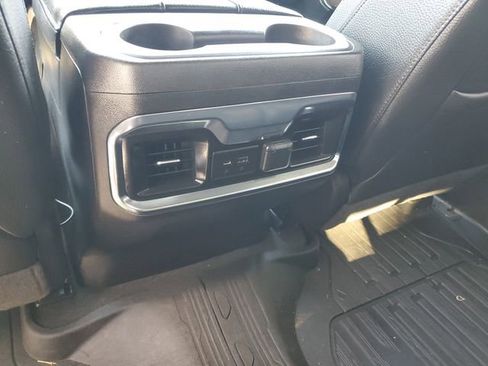 Used 2022 GMC Sierra 3500 Denali image 16