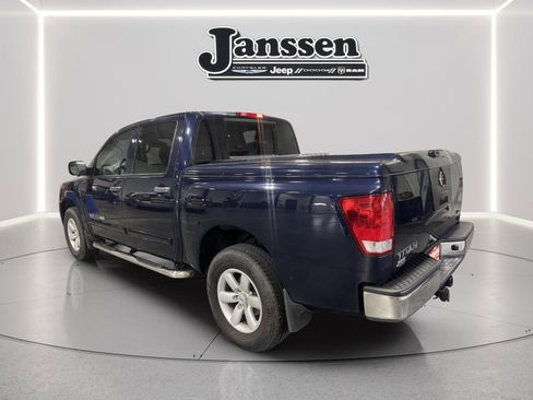 Used 2012 Nissan Titan SV image 7