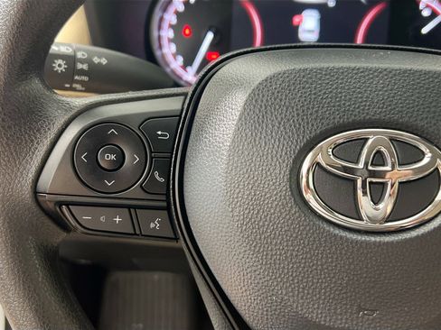 Used 2025 Toyota RAV4 XLE w/ Convenience Package FWD image 18