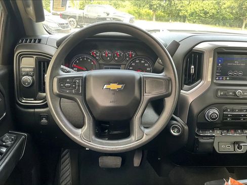 Used 2022 Chevrolet Silverado 1500 Custom w/ LPO, Dark Essentials Package image 5