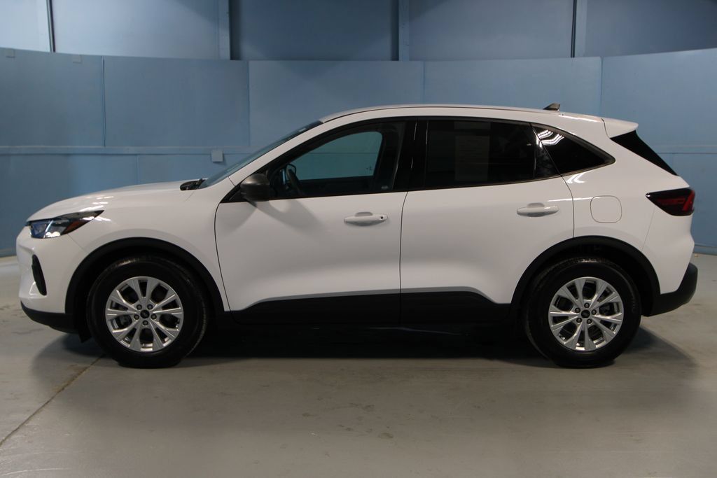 Used 2025 Ford Escape Active FWD image 25