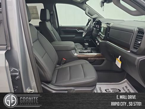 New 2026 GMC Sierra 1500 Elevation w/ Elevation Premium Package AWD/4WD image 38