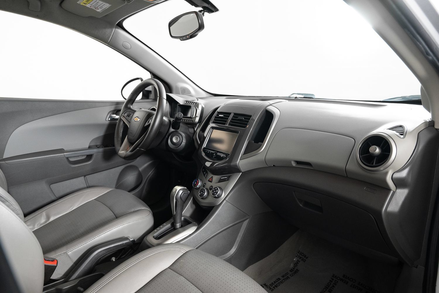 Used 2015 Chevrolet Sonic LTZ FWD image 25