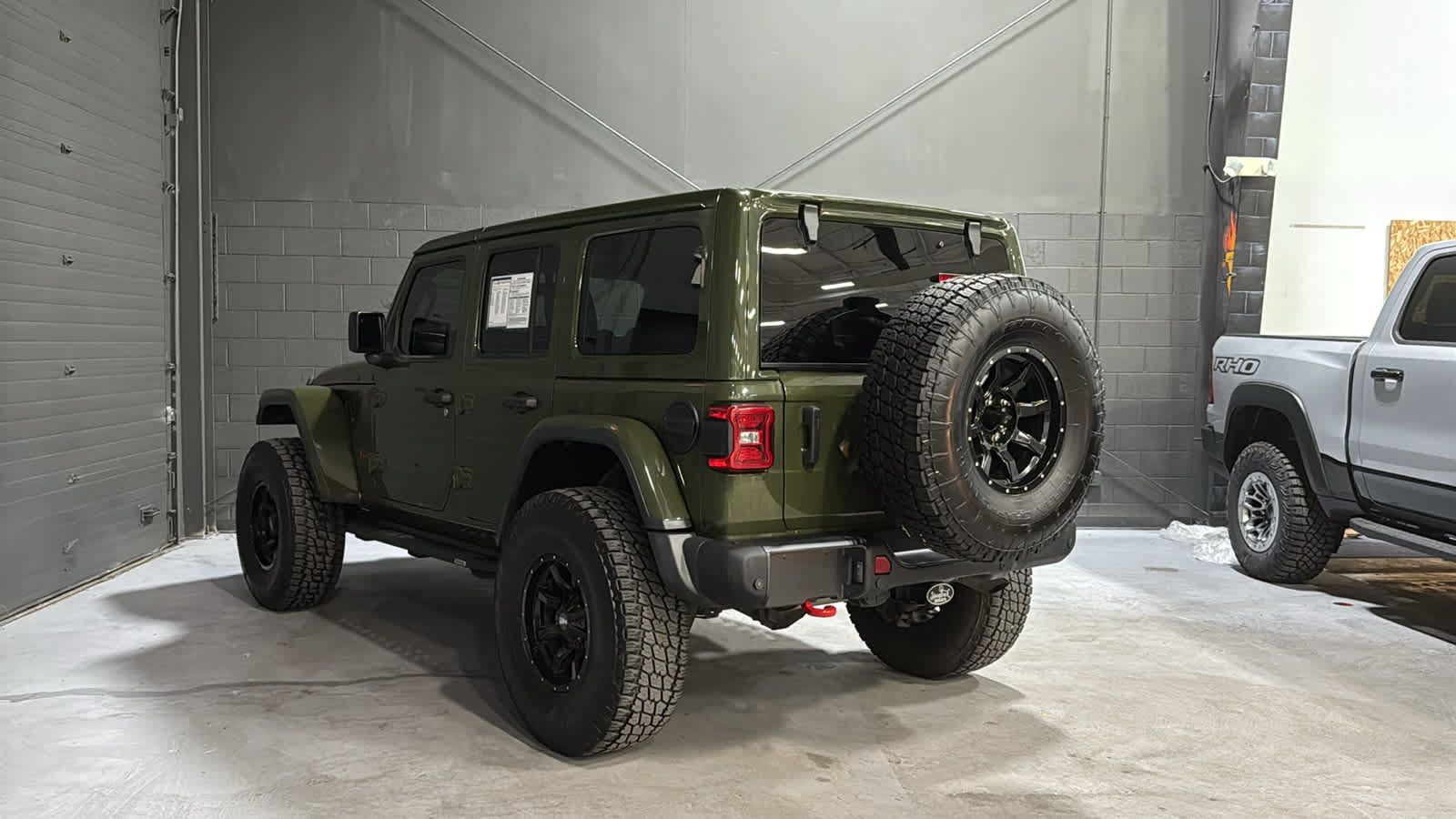 Used 2021 Jeep Wrangler Unlimited Rubicon AWD/4WD image 4