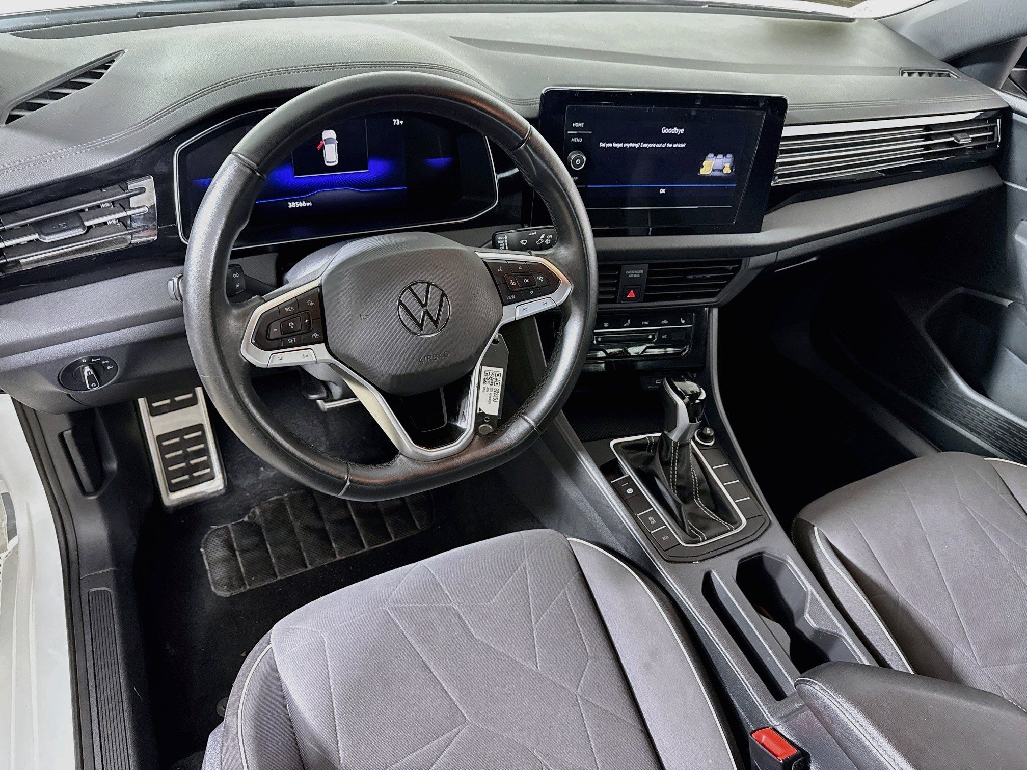 Used 2025 Volkswagen Jetta Sport FWD image 9