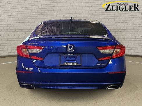 Used 2022 Honda Accord Sport image 6