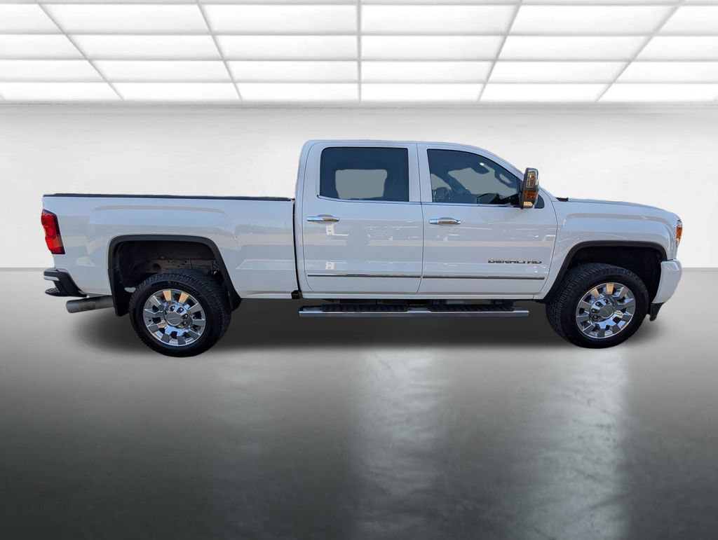 Used 2016 GMC Sierra 2500 Denali w/ Duramax Plus Package AWD/4WD image 33