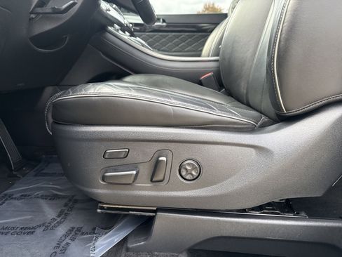 Used 2022 Hyundai Palisade Calligraphy image 14