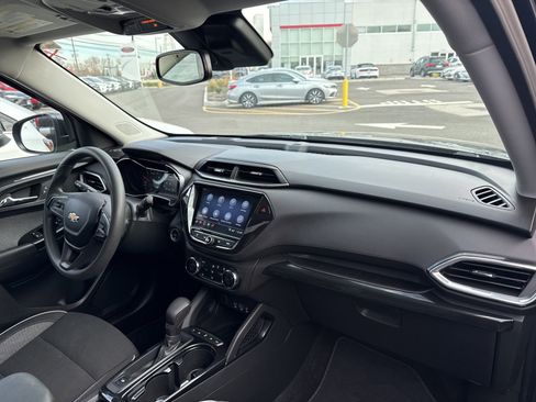 Used 2023 Chevrolet TrailBlazer LT w/ Convenience Package image 19