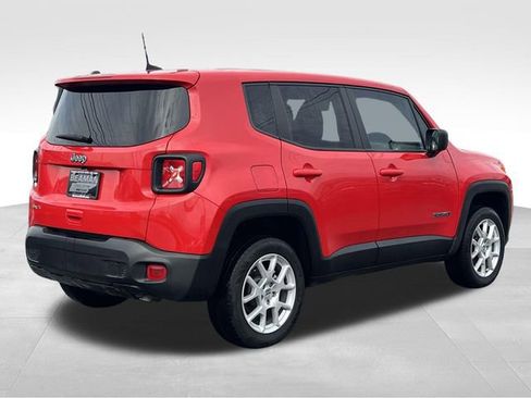 Used 2023 Jeep Renegade Latitude image 7