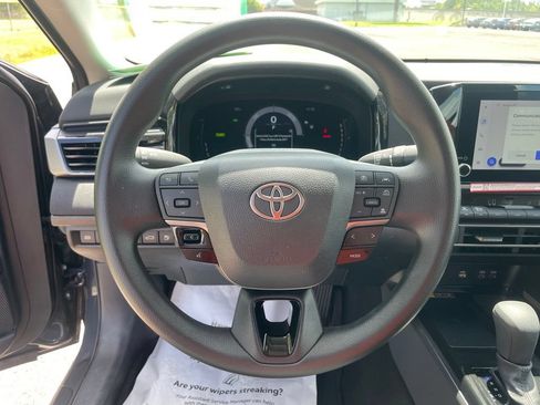 Used 2026 Toyota Camry LE w/ Convenience Package FWD image 24