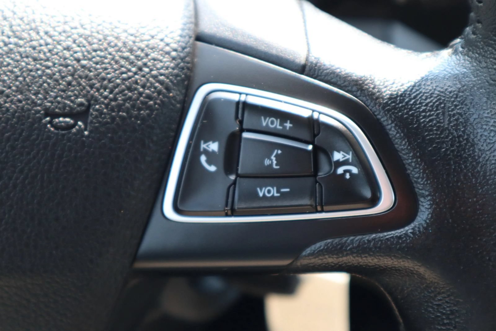 Used 2018 Ford Escape SEL AWD/4WD image 26