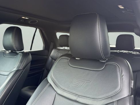 Used 2020 Ford Explorer ST w/ ST Street Pack AWD/4WD image 9