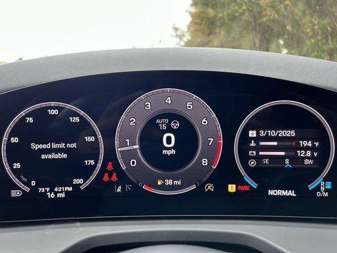 Certified 2025 Porsche Panamera 4 image 11