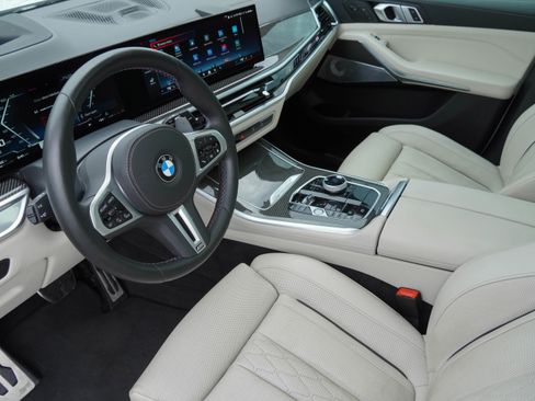 Certified 2025 BMW X5 M60i AWD/4WD image 10