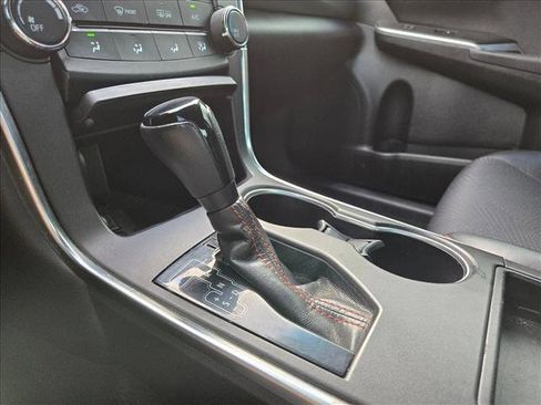 Used 2017 Toyota Camry SE image 15