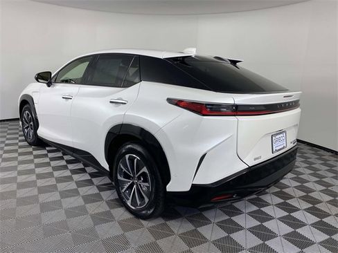 Used 2023 Lexus RZ 450e Premium w/ Technology Package image 6