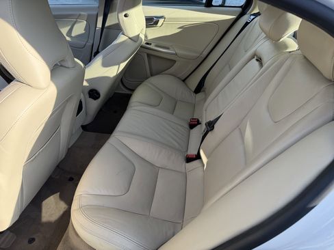 Used 2013 Volvo S60 T5 image 13