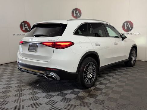 Used 2025 Mercedes-Benz GLC 300 4MATIC w/ Driver Assistance Package image 8
