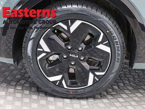 Used 2023 Kia Niro Wind w/ Wind Preserve Package FWD image 31