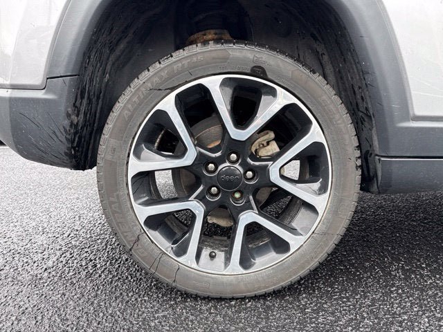Used 2018 Jeep Compass Limited AWD/4WD image 5