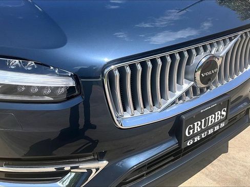 Used 2025 Volvo XC90 B6 Plus AWD/4WD image 39