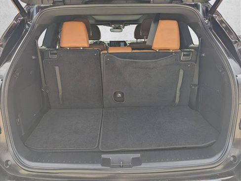 Used 2021 Toyota Highlander Platinum AWD/4WD image 6
