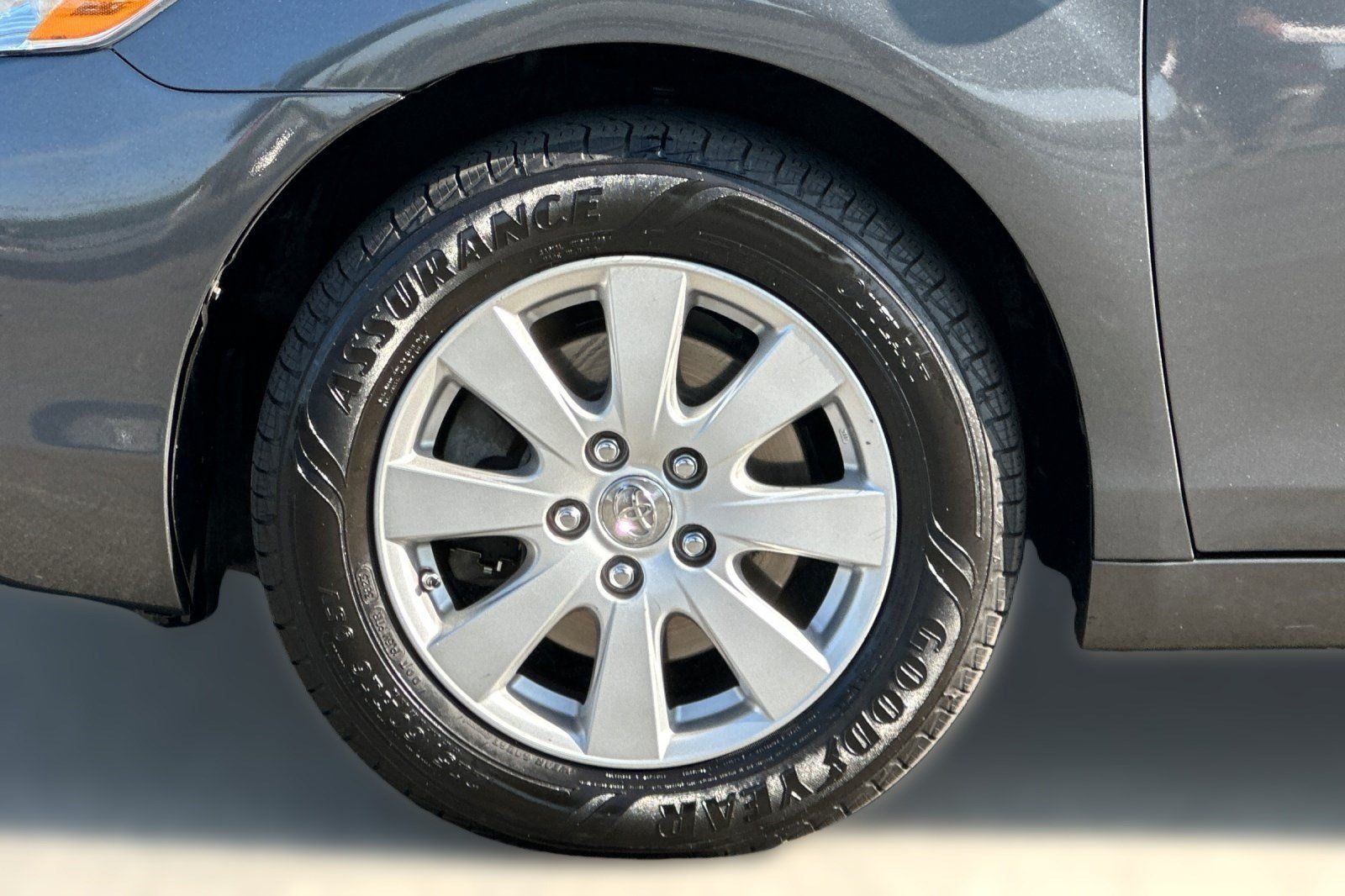 Used 2007 Toyota Camry XLE FWD image 13