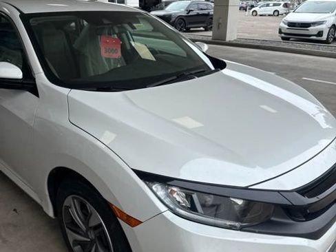Used 2020 Honda Civic LX image 8
